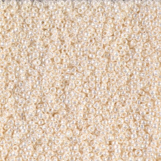 15-0592 Antique Ivory Pearl Ceylon 2g